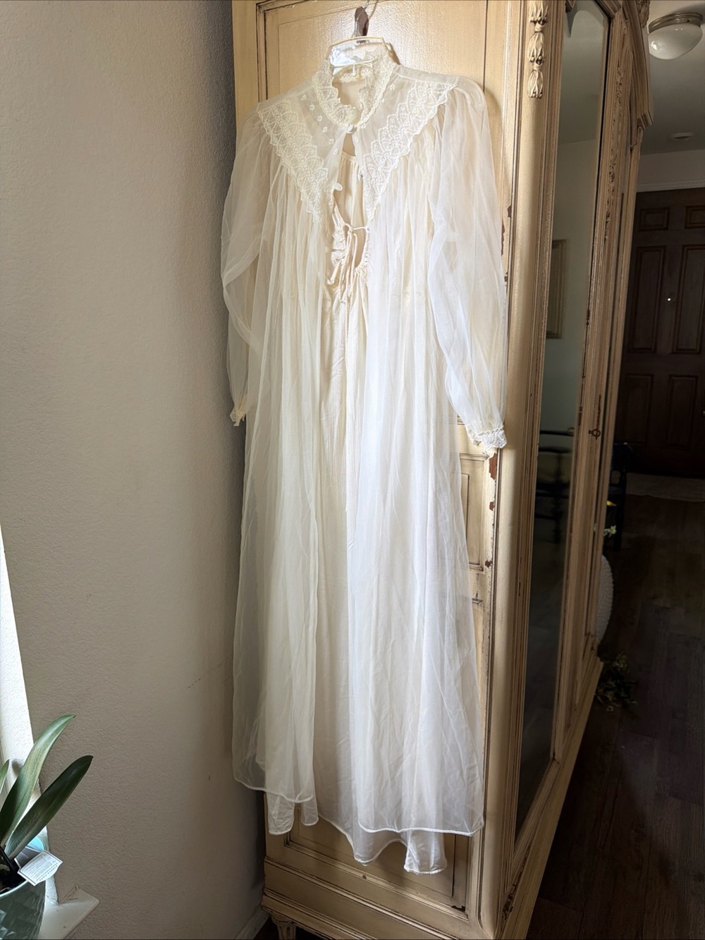 Sheer Long Lace-Trim Set Nightgown in Ivory